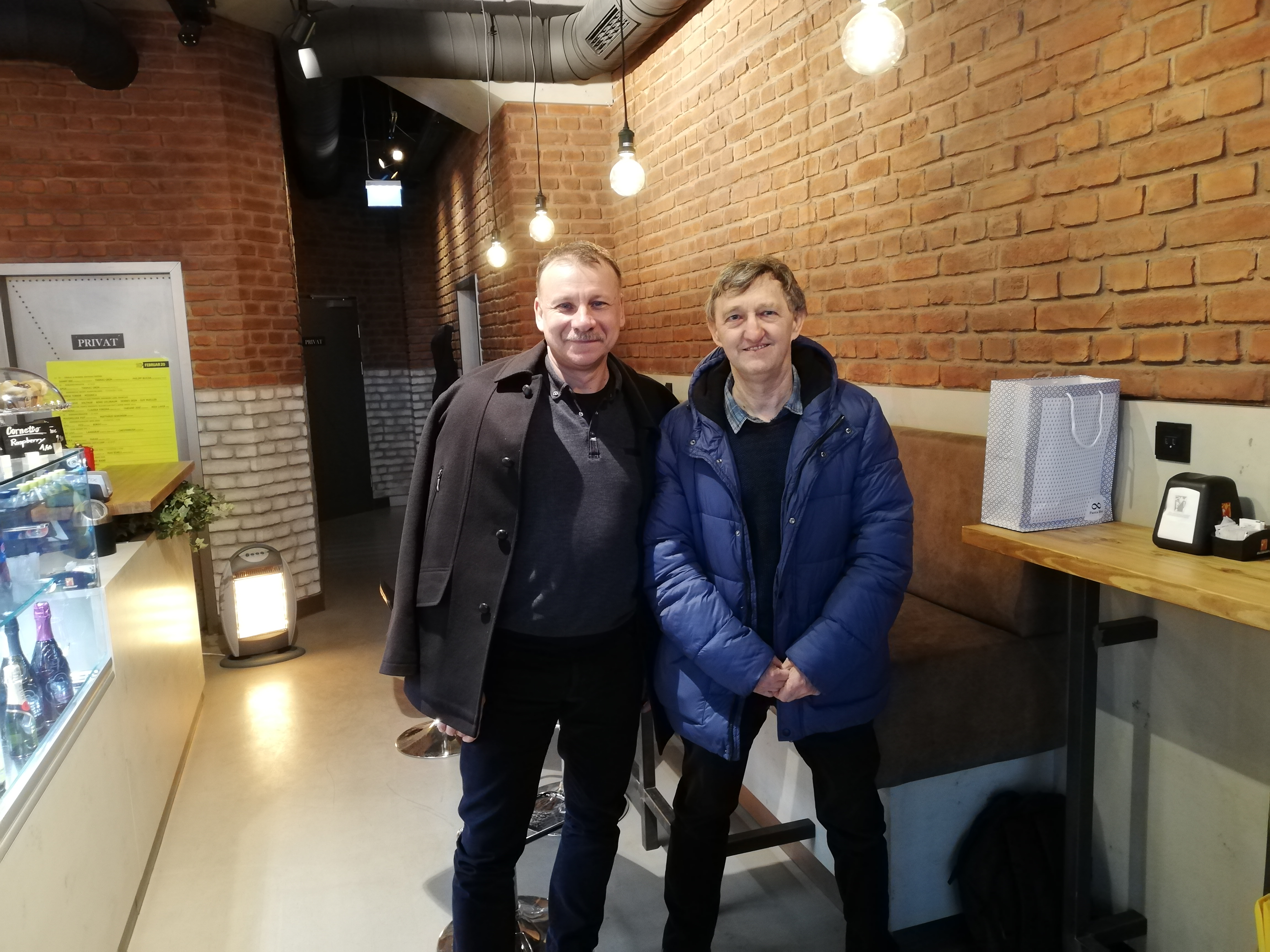 G. Borisov a Š. Kürti Objaviteľ prvej medzihviezdnej kométy G. Borisov a Š. Kürti, Viedeň, 2020
