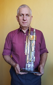 J. Svoreň s cenou Popularizátor vedy J. Svoreň s cenou Popularizátor vedy