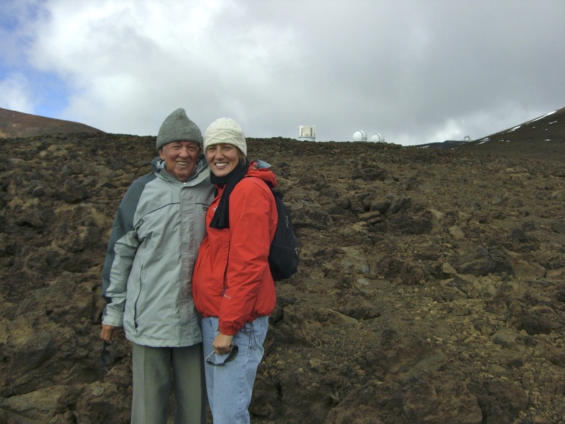 Jana s otcom Eduardom Pittichom na úpätí Mauna Kea, 2009