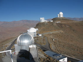 Astronomická továreň La Silla, Chile ...