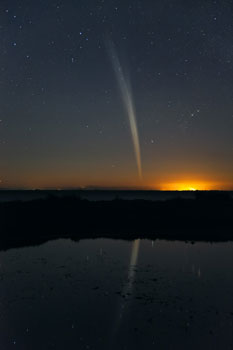 C/2011 W3 taken from Perth on 2011 Dec 22 by Colin Legg