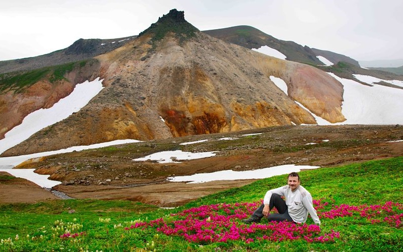 Genadij at volcano Mutnovskaya